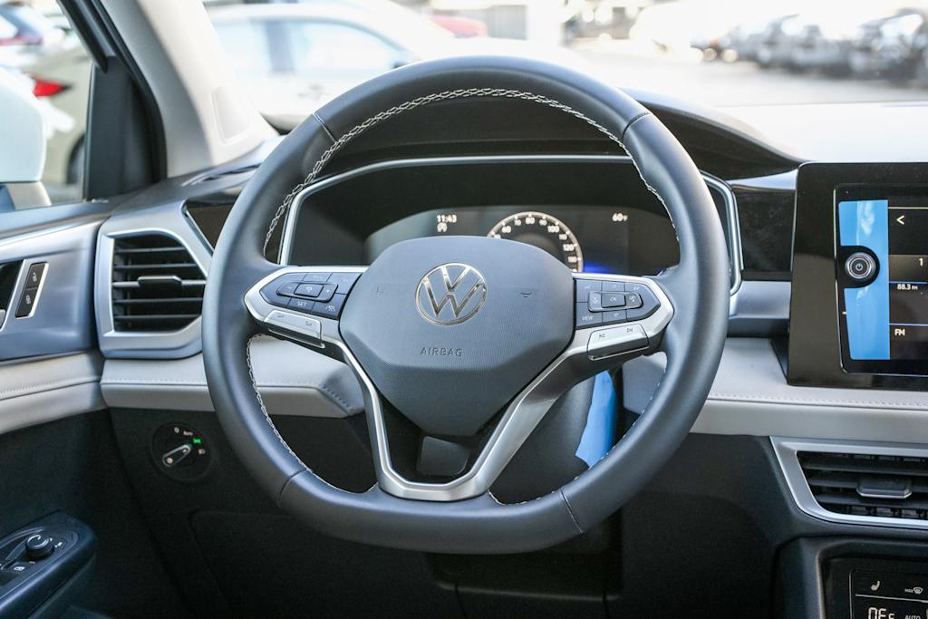 Thumbnail: 2026 Volkswagen Taos - 12