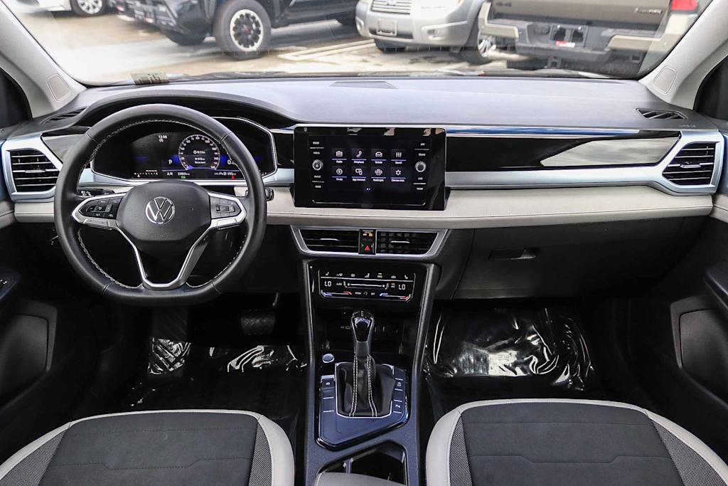 Thumbnail: 2025 Volkswagen Taos - 2