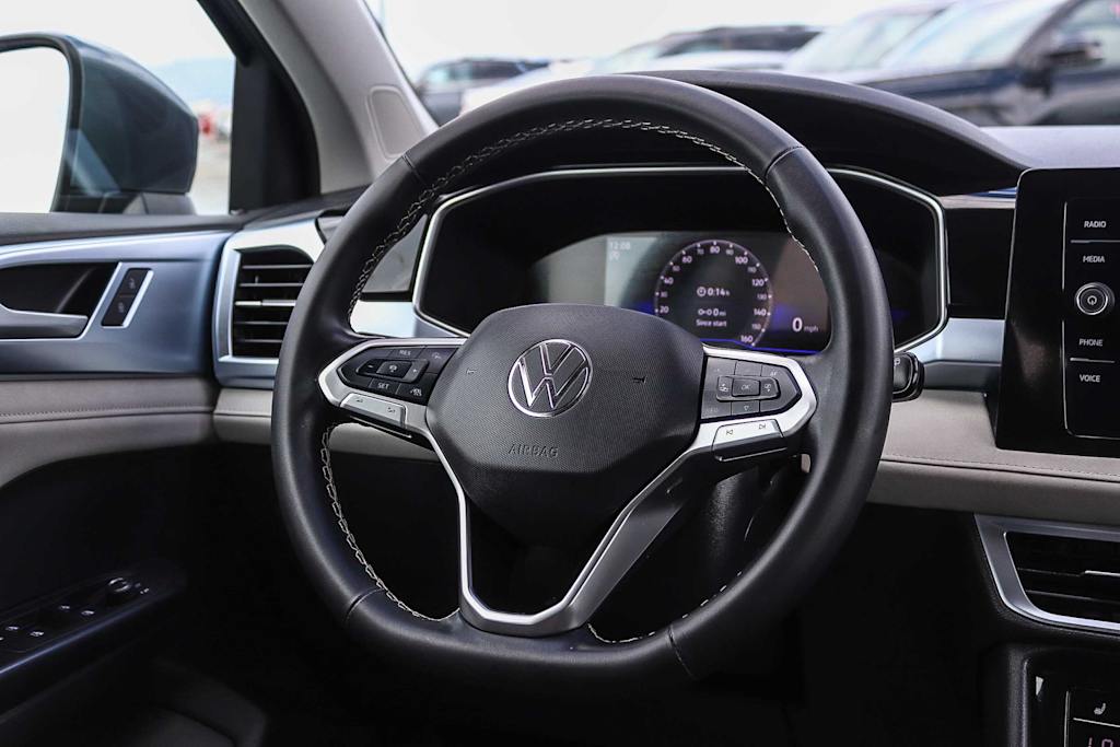 Thumbnail: 2025 Volkswagen Taos - 9