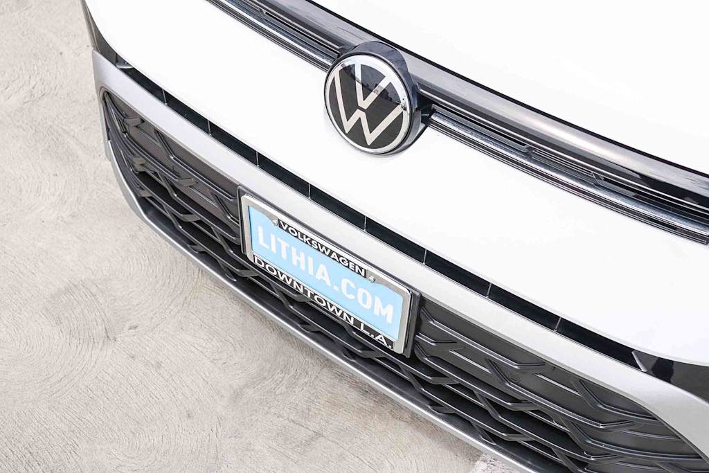Thumbnail: 2025 Volkswagen Taos - 6