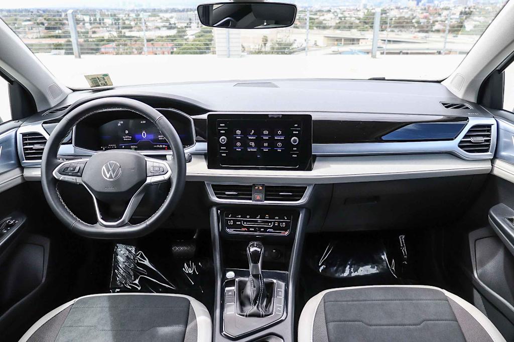 Thumbnail: 2025 Volkswagen Taos - 2