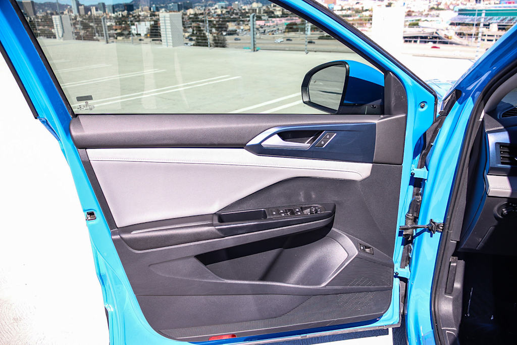 Thumbnail: 2023 Volkswagen Taos - 24