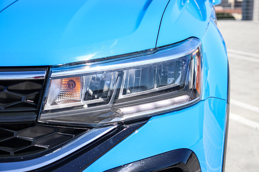 Thumbnail: 2023 Volkswagen Taos - 18