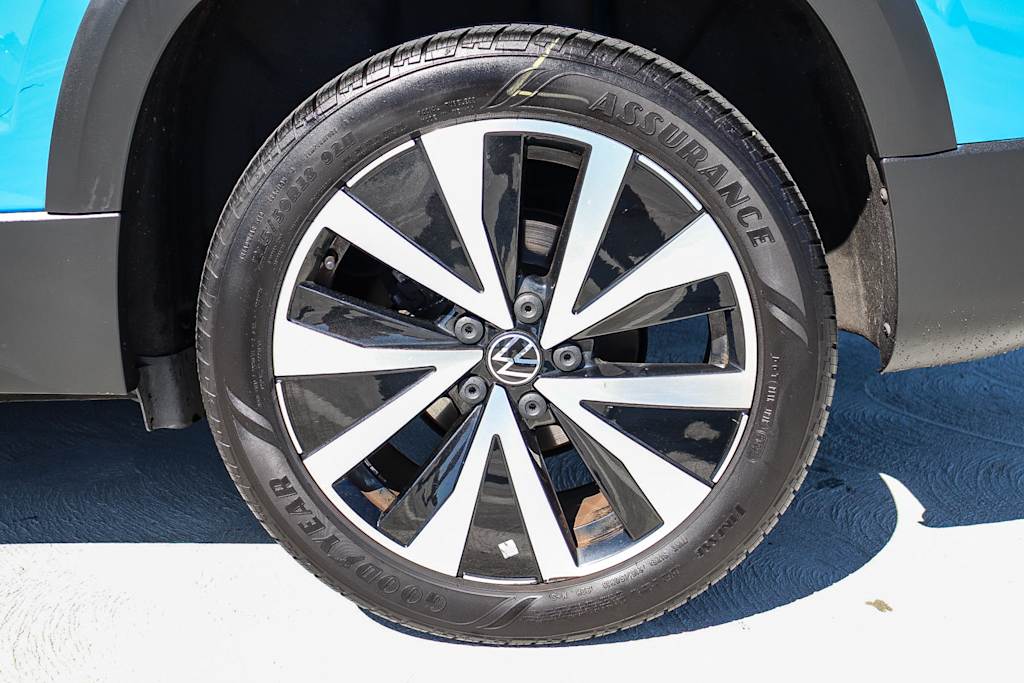 Thumbnail: 2023 Volkswagen Taos - 7