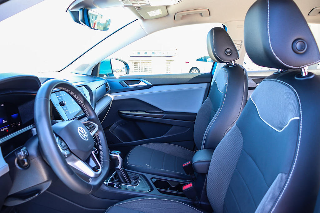 Thumbnail: 2023 Volkswagen Taos - 11