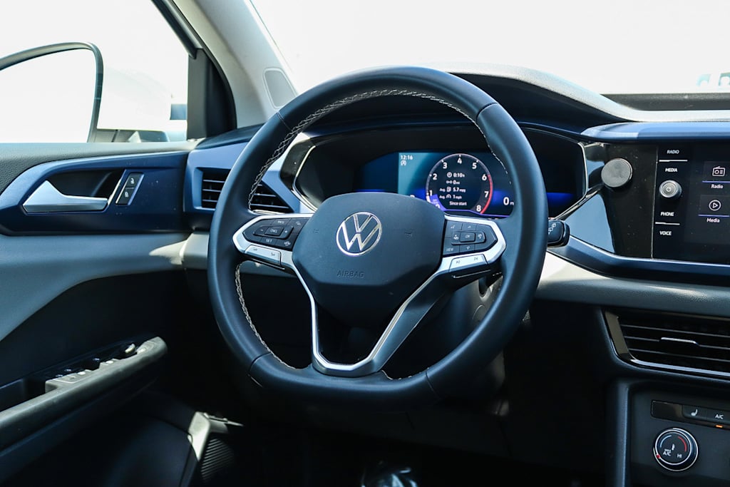 Thumbnail: 2022 Volkswagen Taos - 8