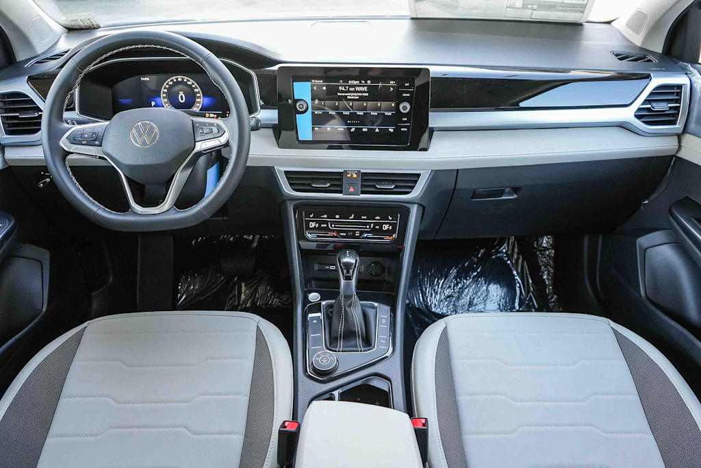 Thumbnail: 2026 Volkswagen Taos - 2