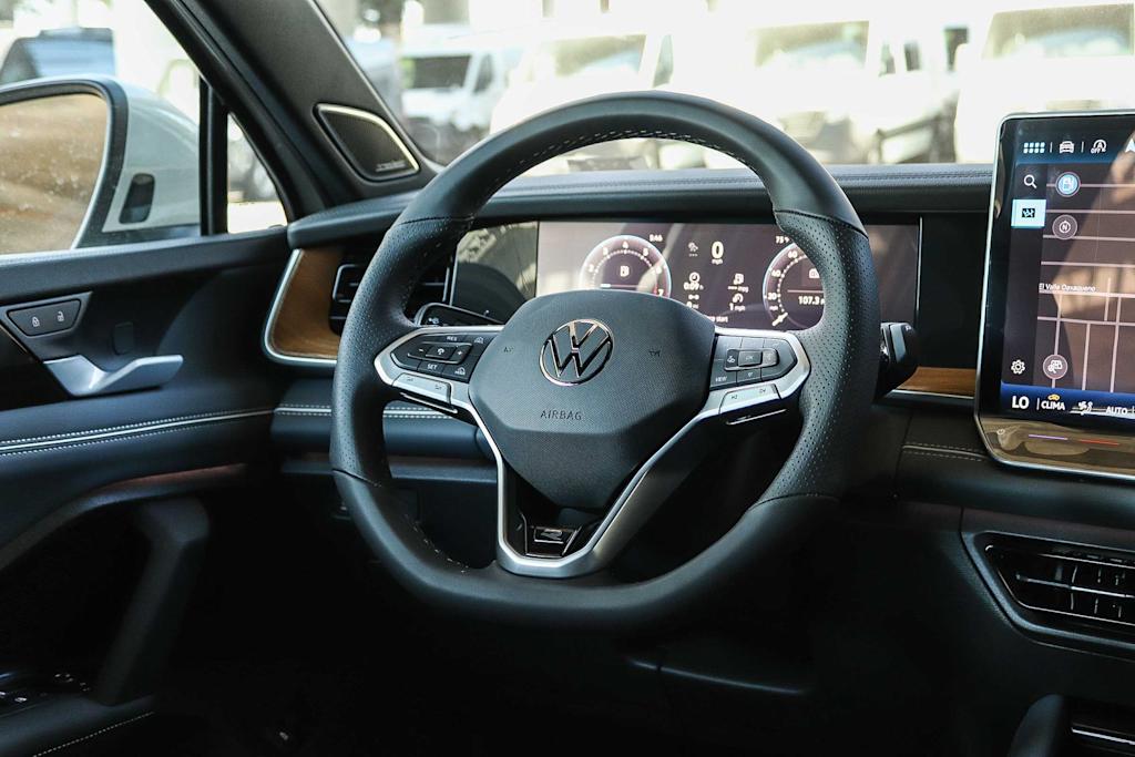 Thumbnail: 2026 Volkswagen Tiguan - 9