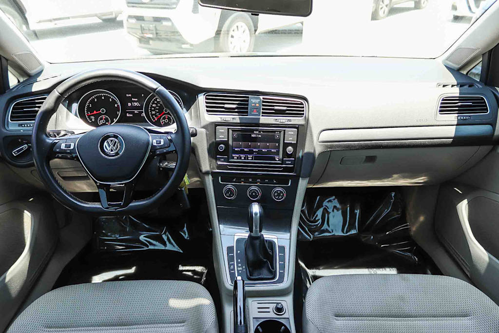 Thumbnail: 2018 Volkswagen Golf - 2