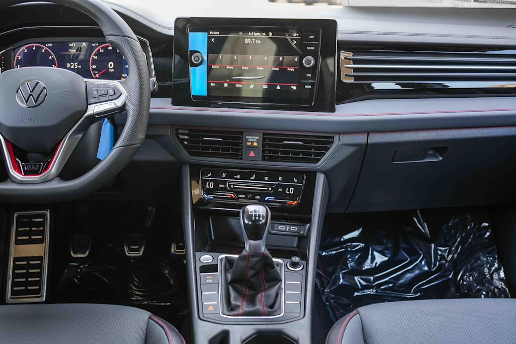 Thumbnail: 2026 Volkswagen Jetta - 9