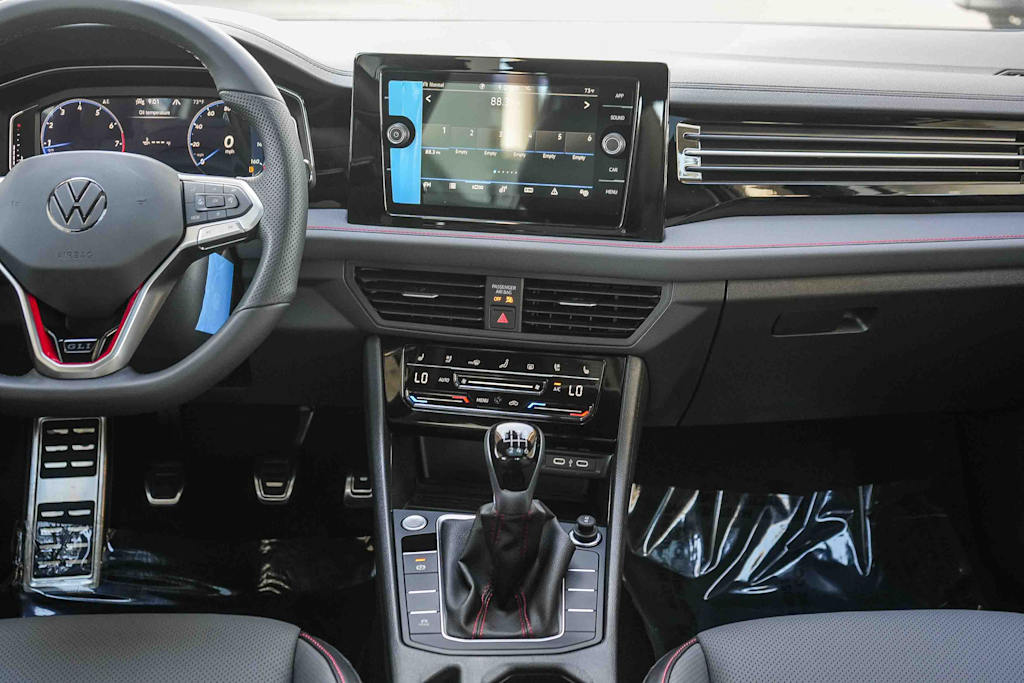 Thumbnail: 2026 Volkswagen Jetta - 9