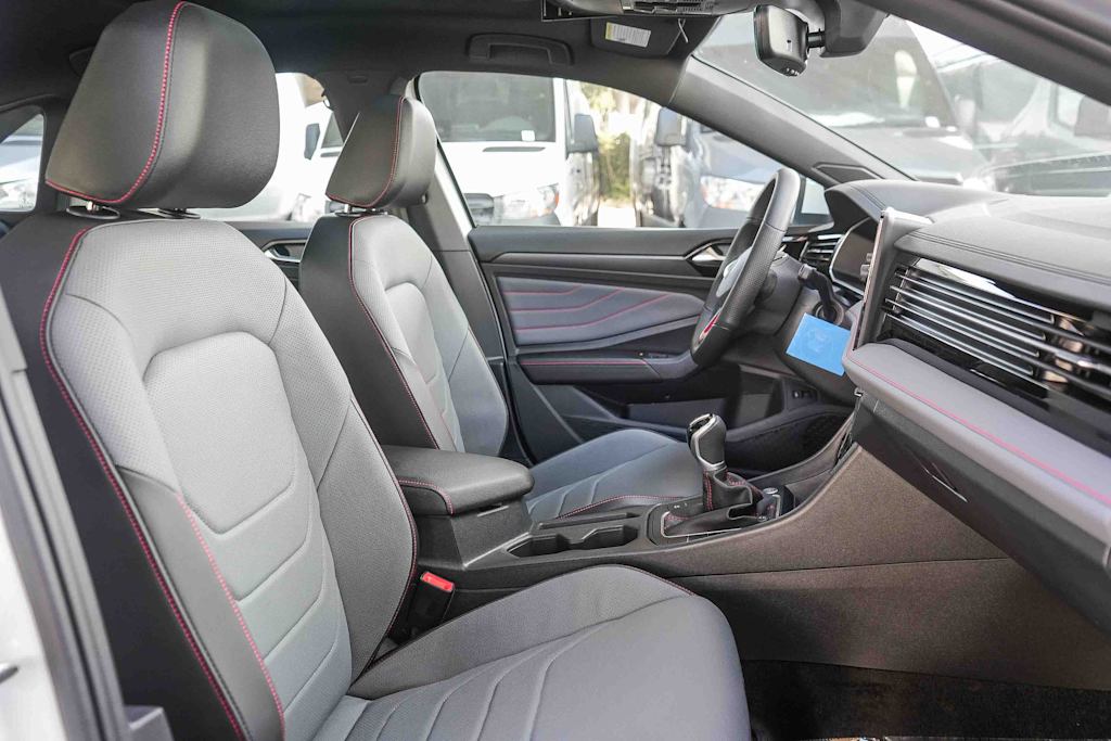Thumbnail: 2026 Volkswagen Jetta - 10