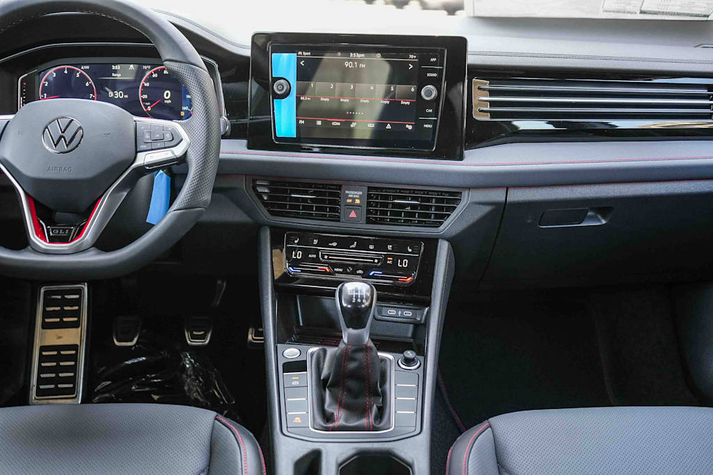 Thumbnail: 2026 Volkswagen Jetta - 9
