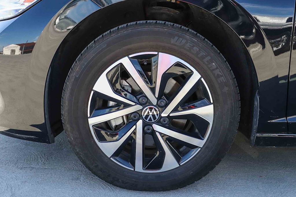 Thumbnail: 2024 Volkswagen Jetta - 19