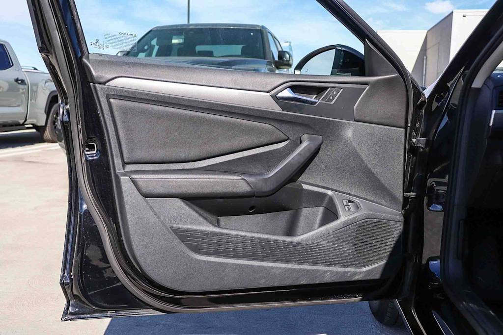 Thumbnail: 2024 Volkswagen Jetta - 20