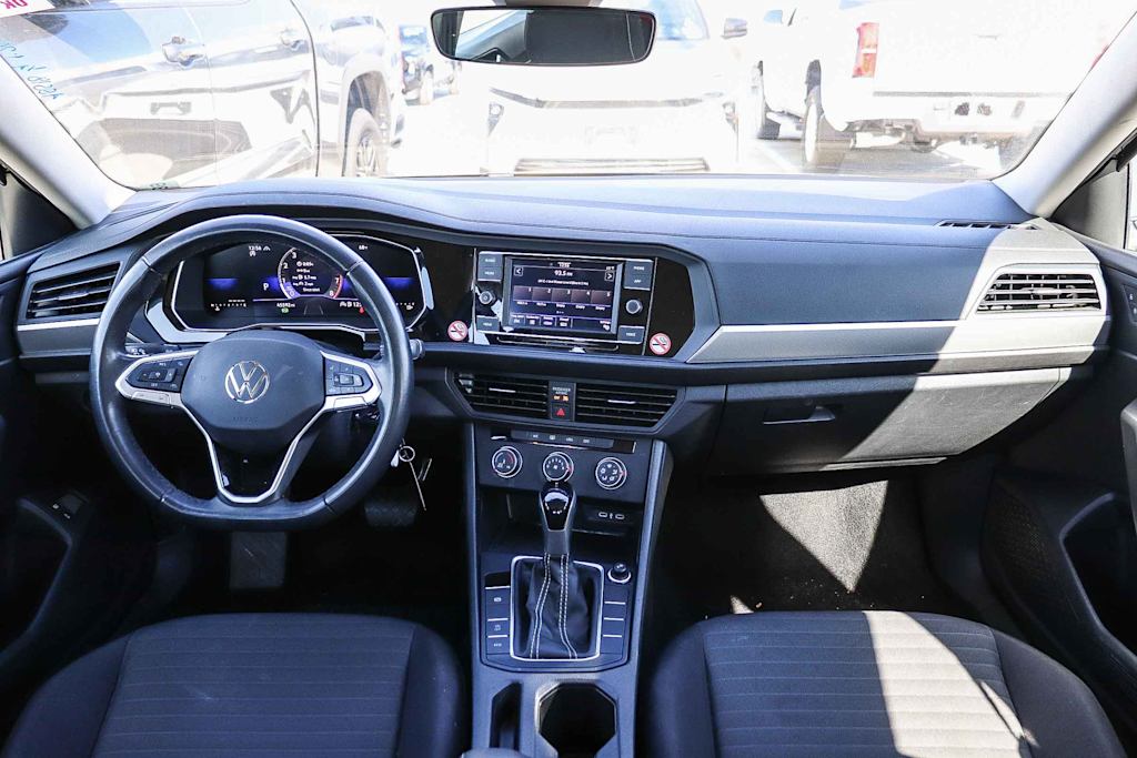 Thumbnail: 2024 Volkswagen Jetta - 2