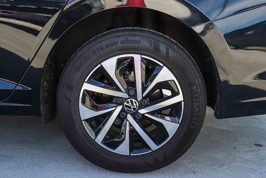 Thumbnail: 2024 Volkswagen Jetta - 7