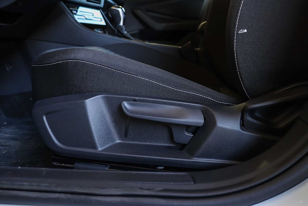 Thumbnail: 2026 Volkswagen Jetta - 25