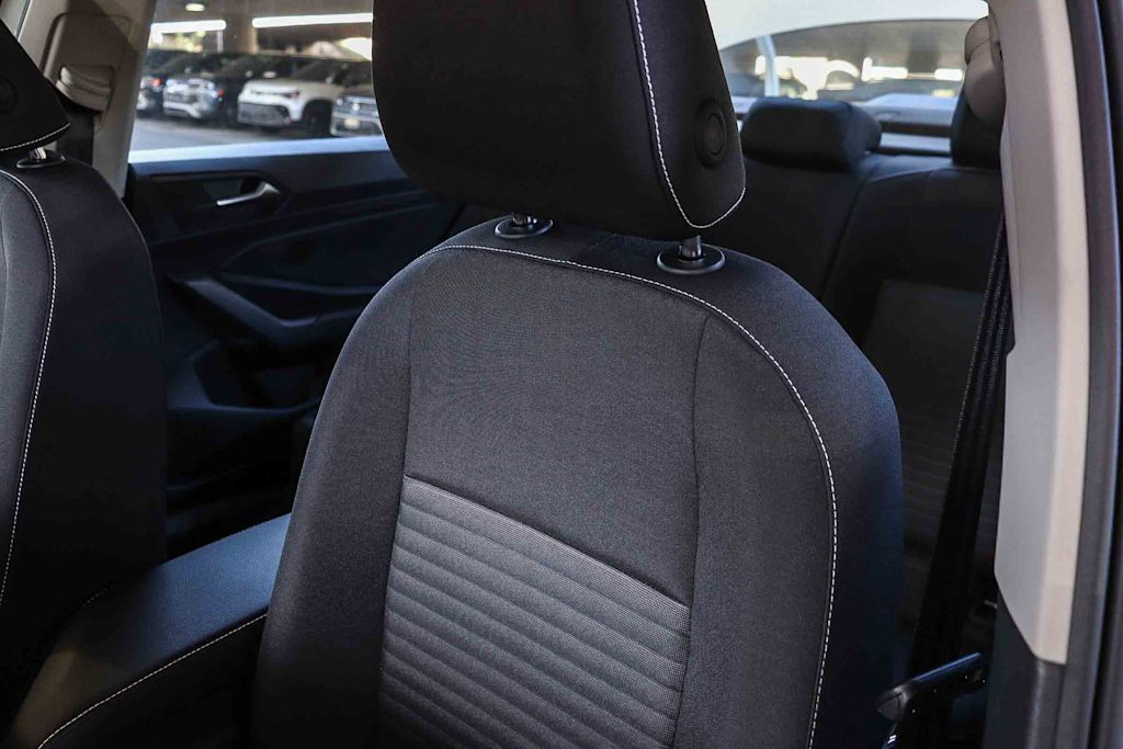 Thumbnail: 2026 Volkswagen Jetta - 11