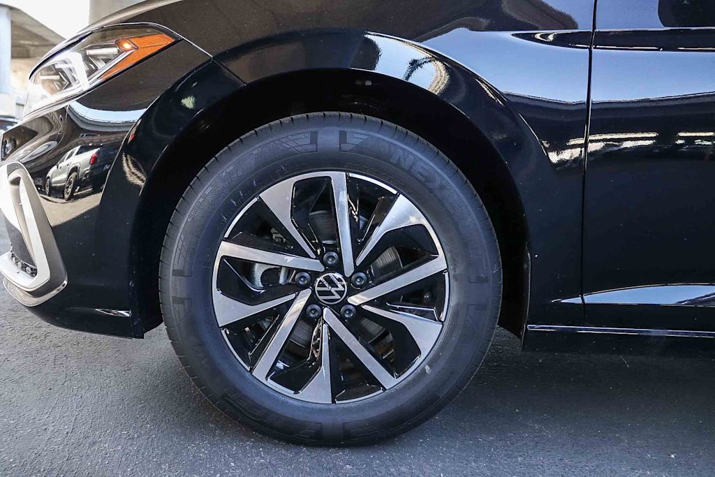 Thumbnail: 2026 Volkswagen Jetta - 21