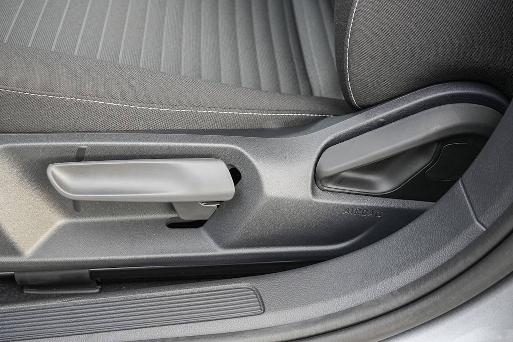 Thumbnail: 2026 Volkswagen Jetta - 24