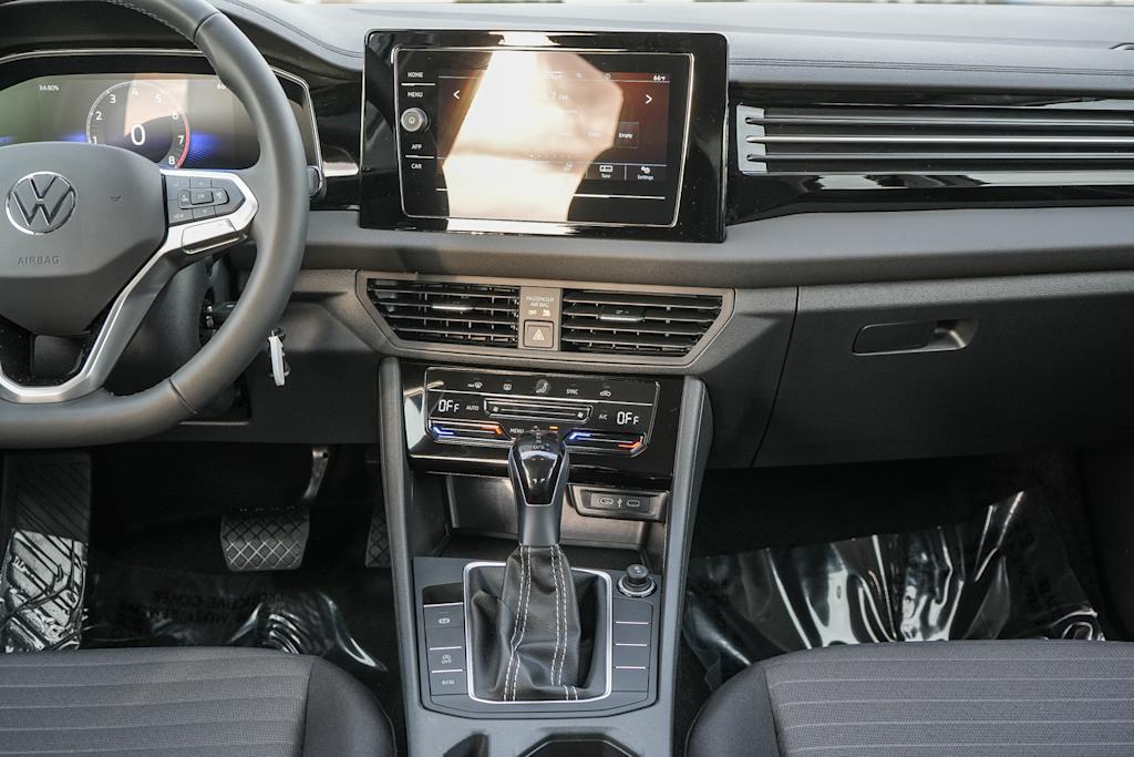 Thumbnail: 2026 Volkswagen Jetta - 8