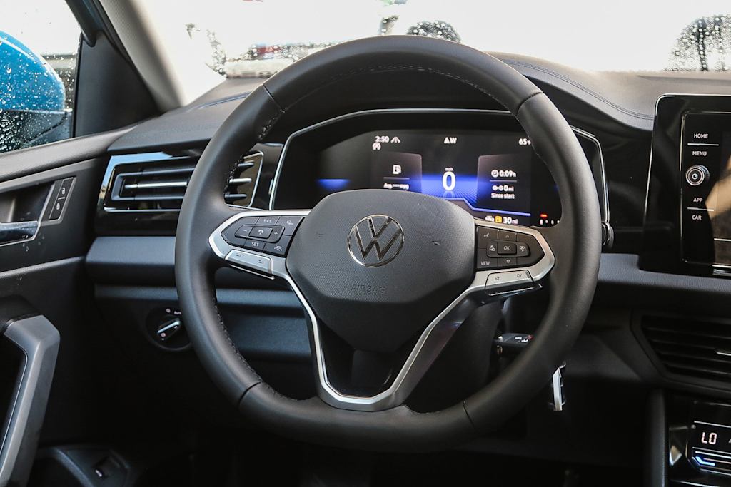 Thumbnail: 2025 Volkswagen Jetta - 13