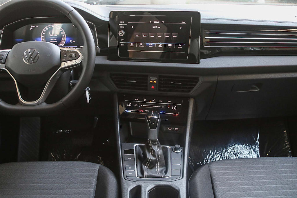 Thumbnail: 2025 Volkswagen Jetta - 9