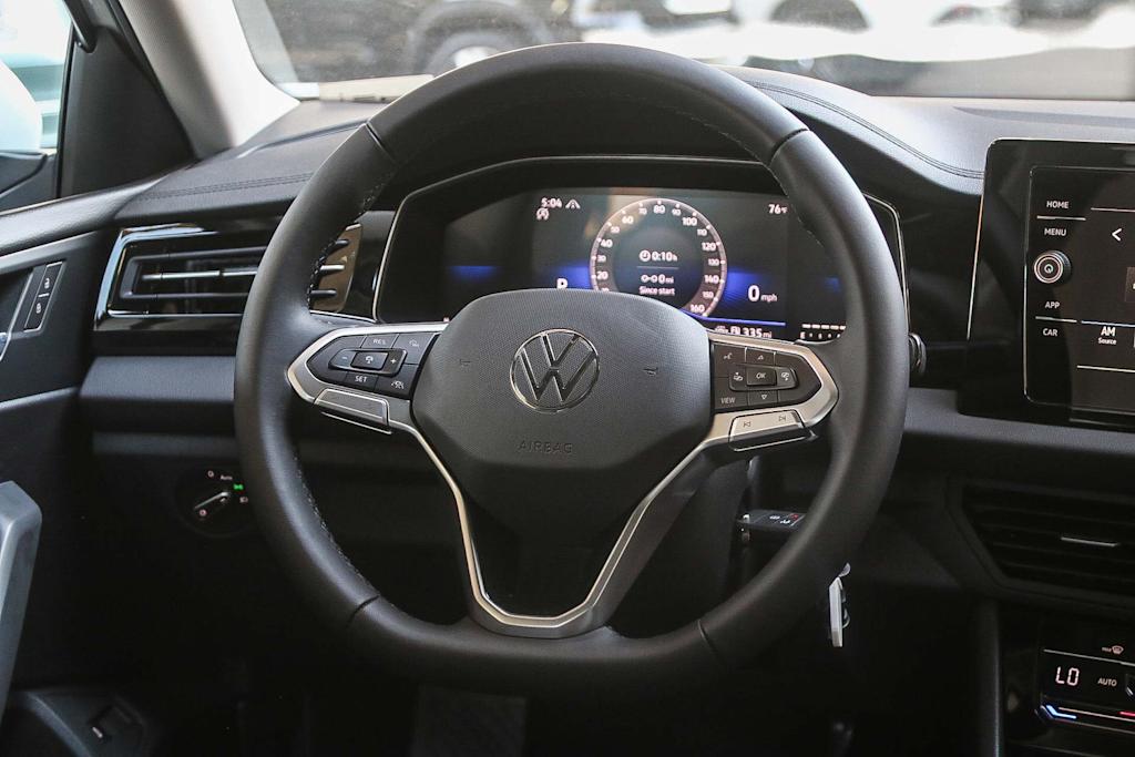 Thumbnail: 2025 Volkswagen Jetta - 13