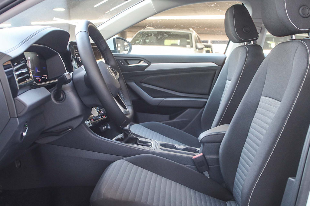 Thumbnail: 2025 Volkswagen Jetta - 11