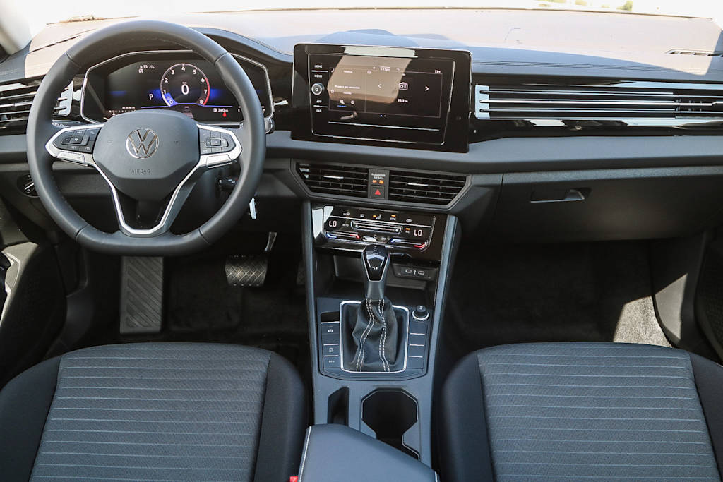 Thumbnail: 2025 Volkswagen Jetta - 2