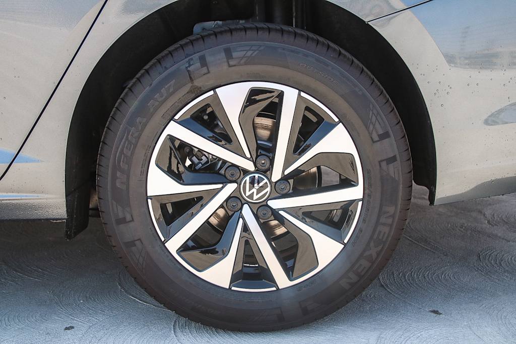 Thumbnail: 2025 Volkswagen Jetta - 6