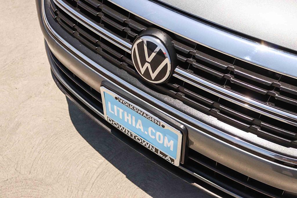 Thumbnail: 2023 Volkswagen Jetta - 6