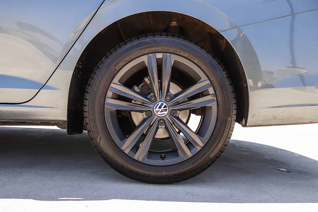 Thumbnail: 2023 Volkswagen Jetta - 7