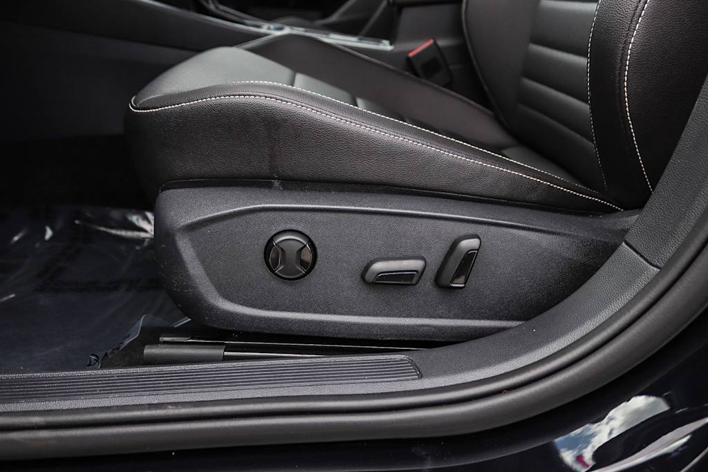 Thumbnail: 2023 Volkswagen Jetta - 23