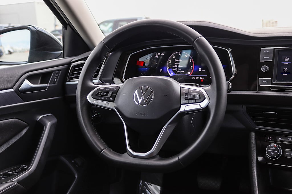 Thumbnail: 2023 Volkswagen Jetta - 9