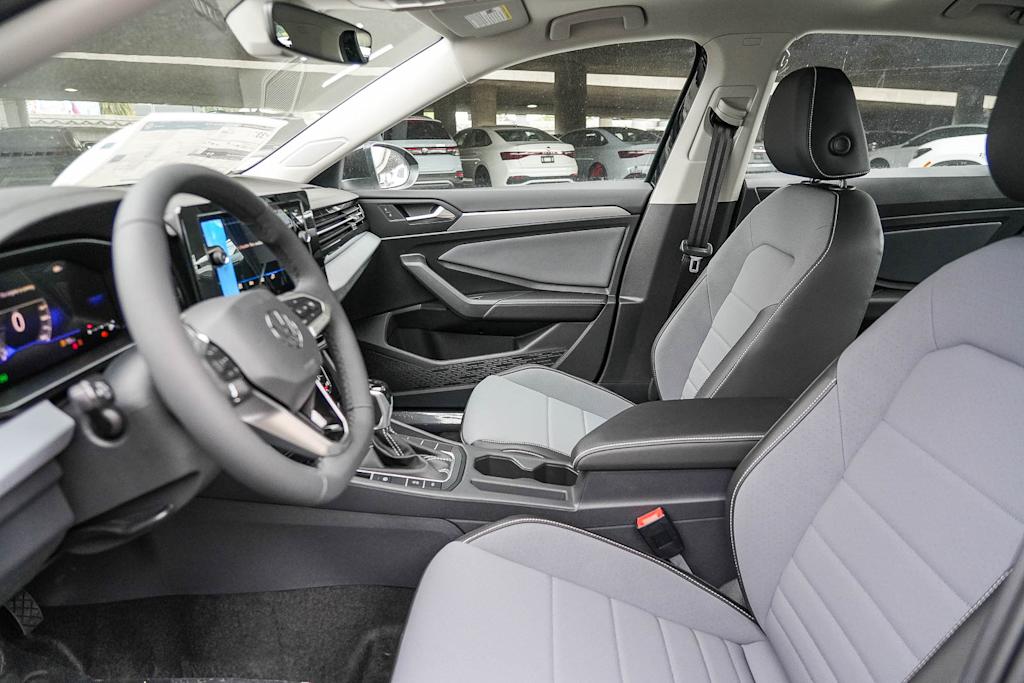 Thumbnail: 2026 Volkswagen Jetta - 11