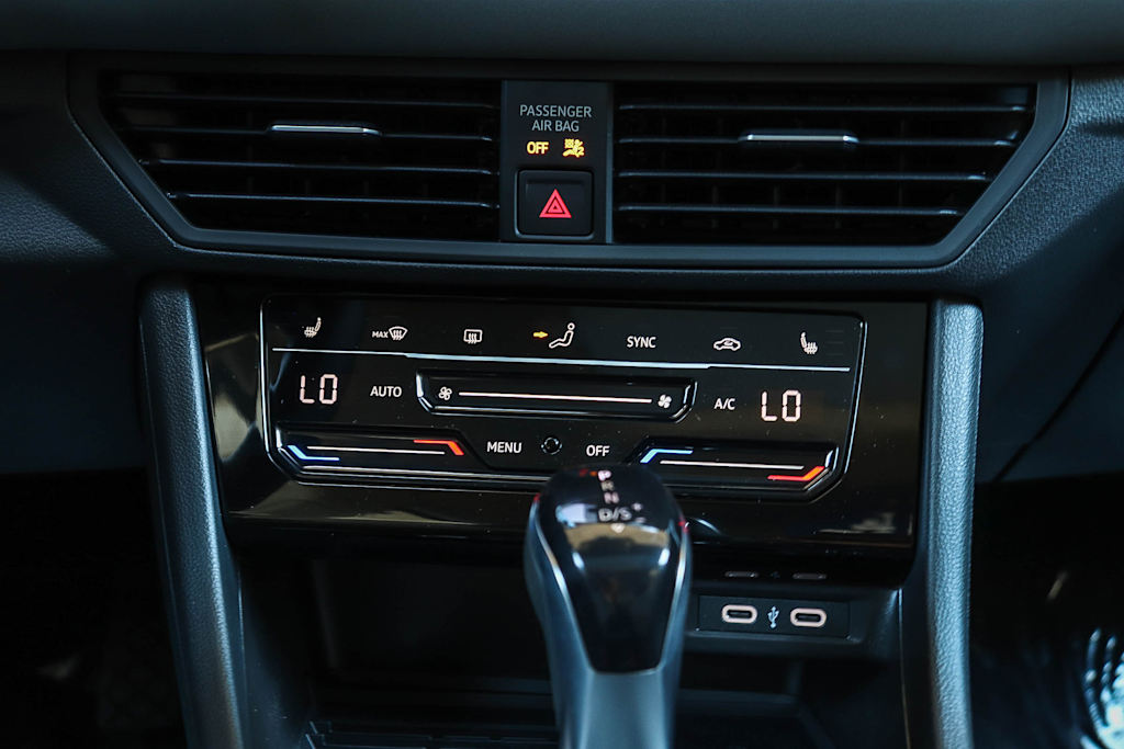 Thumbnail: 2026 Volkswagen Jetta - 23