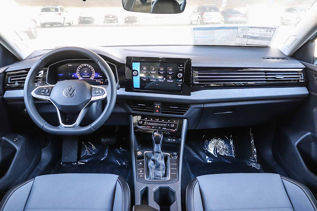 Thumbnail: 2026 Volkswagen Jetta - 2