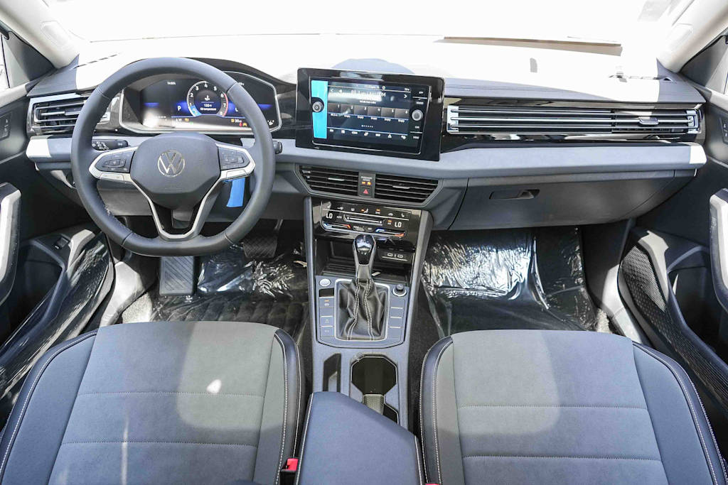Thumbnail: 2026 Volkswagen Jetta - 2
