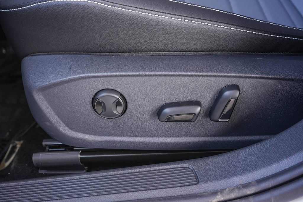 Thumbnail: 2026 Volkswagen Jetta - 22
