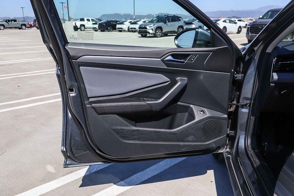 Thumbnail: 2026 Volkswagen Jetta - 26