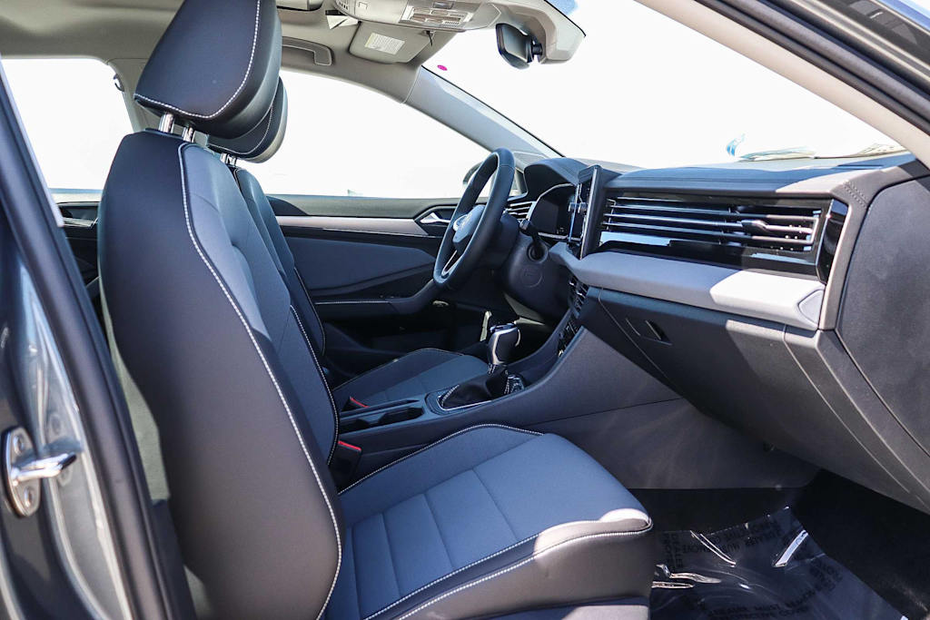 Thumbnail: 2026 Volkswagen Jetta - 13