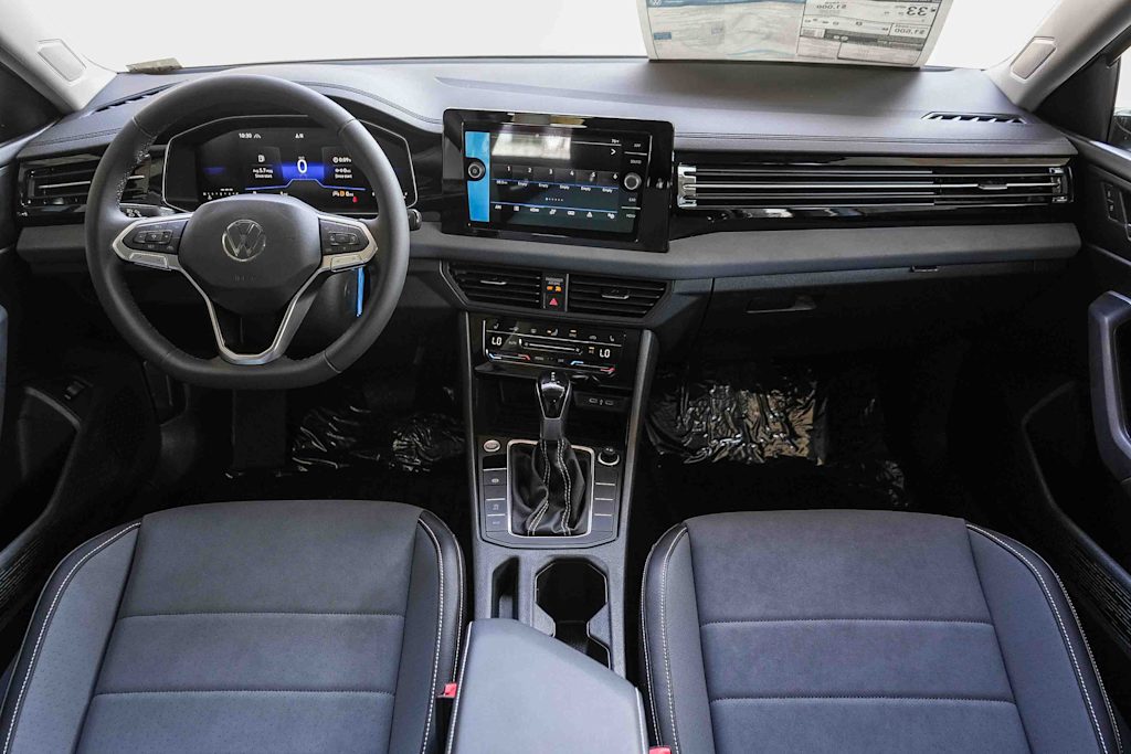 Thumbnail: 2026 Volkswagen Jetta - 2
