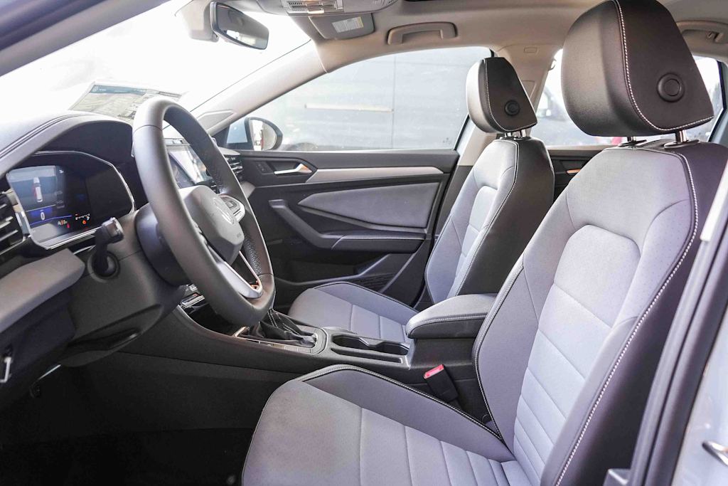 Thumbnail: 2026 Volkswagen Jetta - 11