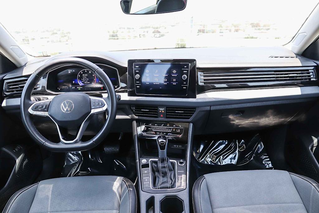 Thumbnail: 2025 Volkswagen Jetta - 2