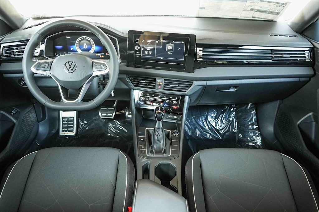 Thumbnail: 2026 Volkswagen Jetta - 2