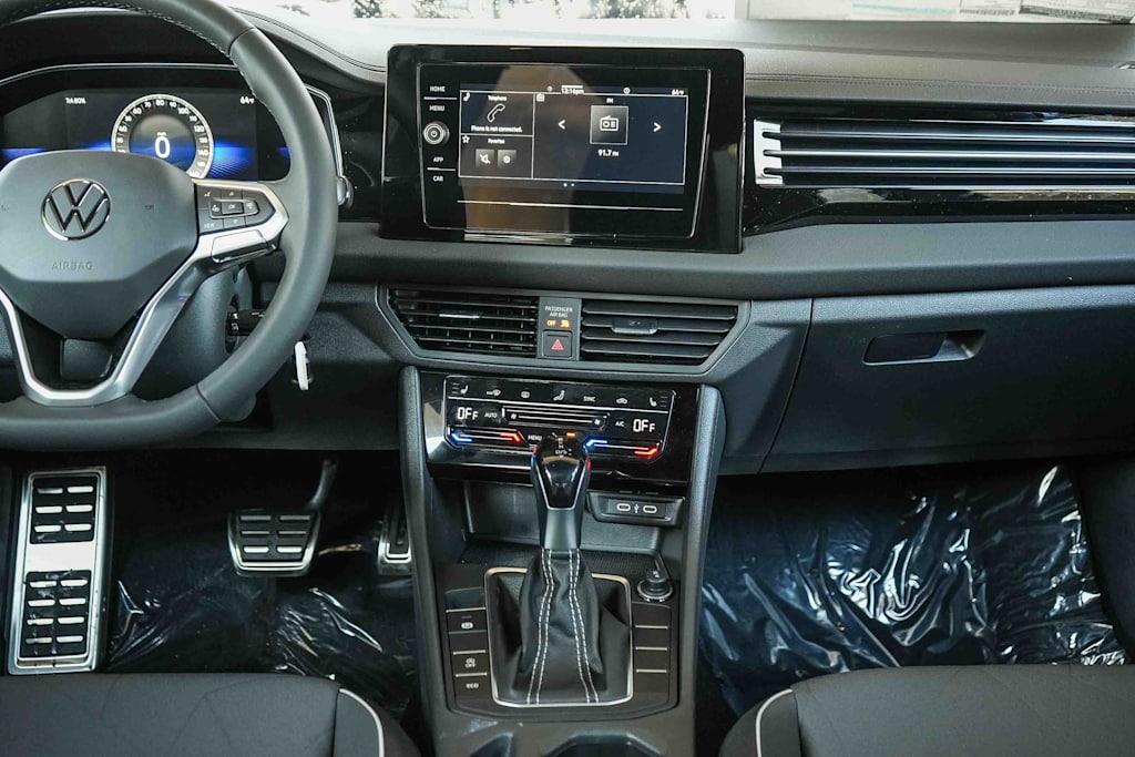 Thumbnail: 2026 Volkswagen Jetta - 8