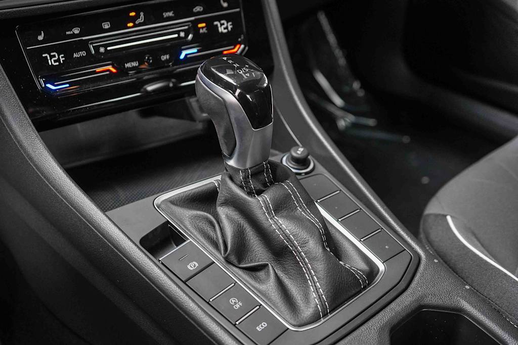 Thumbnail: 2026 Volkswagen Jetta - 14