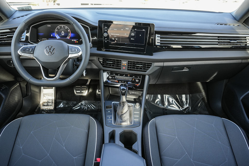Thumbnail: 2026 Volkswagen Jetta - 2